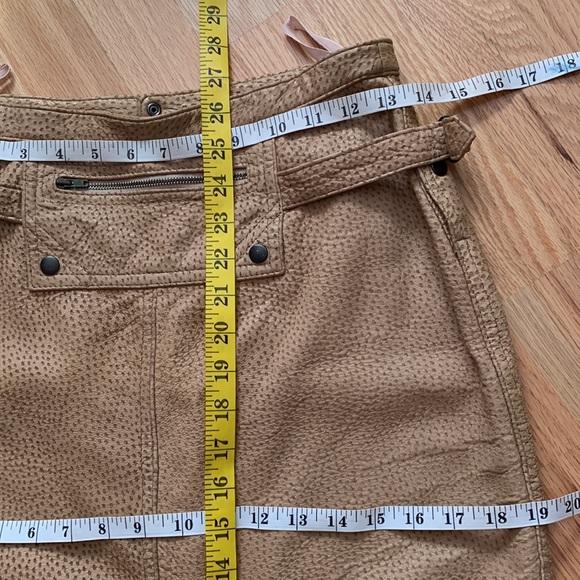 Real ‘Ostrich’ leather skirt with pockets - Picture 16 of 16